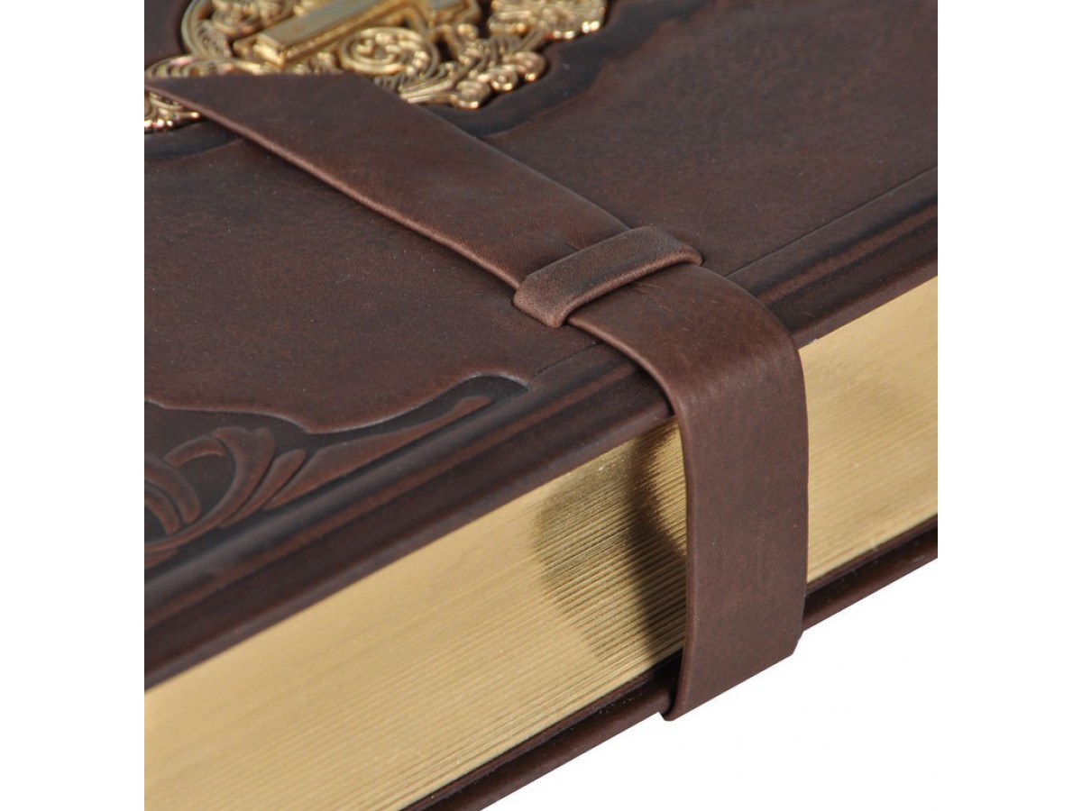 Подарочный переплет книги. Библия в кожаном переплете. Библия кожаный переплет. Кожаный переплет для книги. Библия в кожаной обложке.